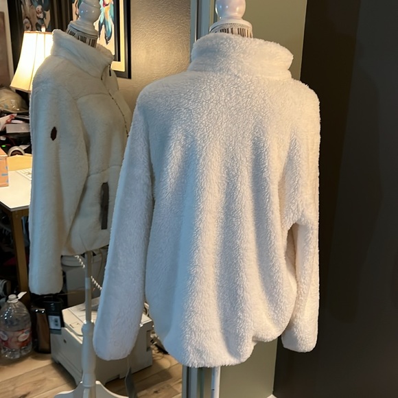 Free Country, XL white/cream fleece zip up - Picture 5 of 9